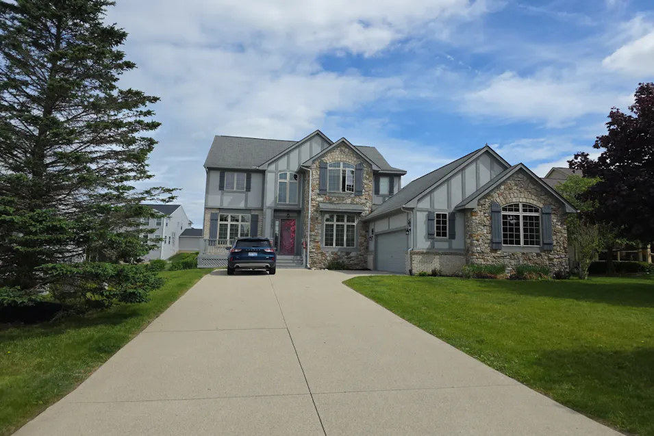 2325 Willow Ln Grand Blanc, MI 48439, Genesee County