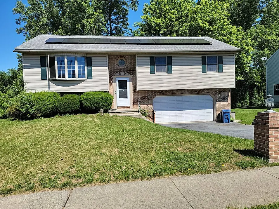 1125 Ashbourne Dr Reading, PA 19605, Berks County