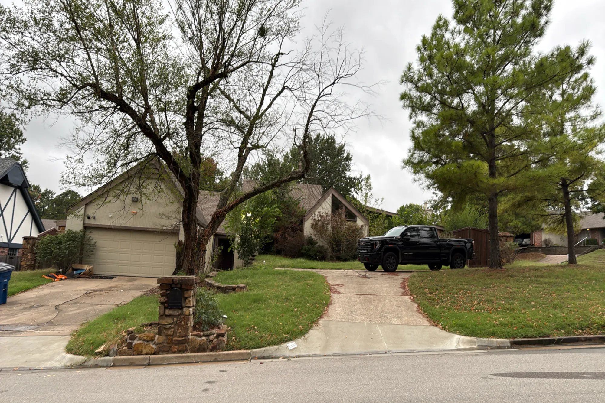 Oswego Ave, Tulsa, OK 74136 #1