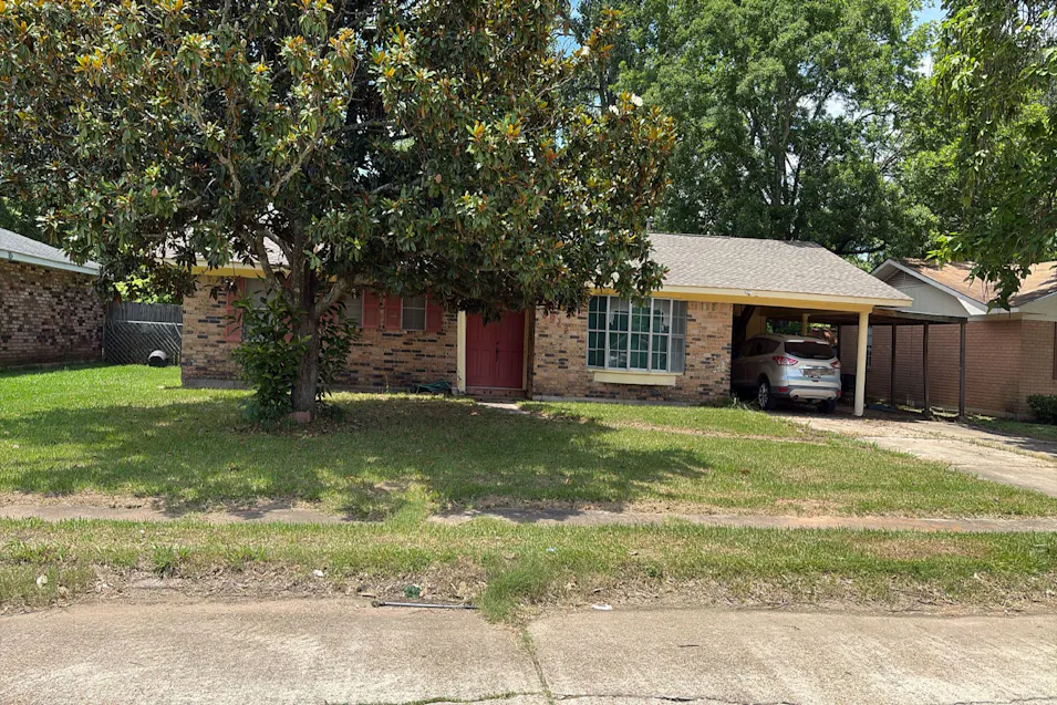 5912 Larkspur Dr Alexandria, LA 71303, Rapides County