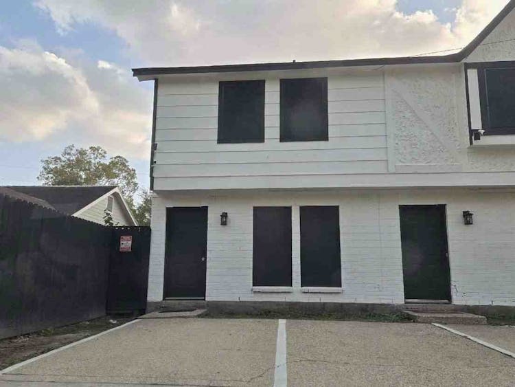 518 6th St Humble, TX 77338, Harris County