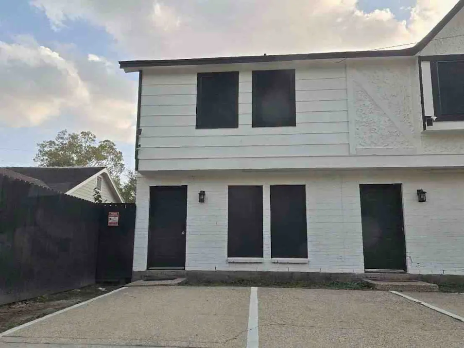 518 6th St Humble, TX 77338, Harris County