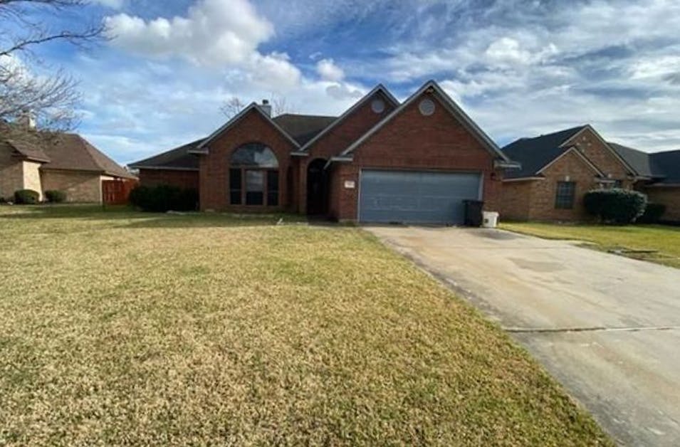 56 Michelia Court Lake Jackson, TX 77566, Brazoria County