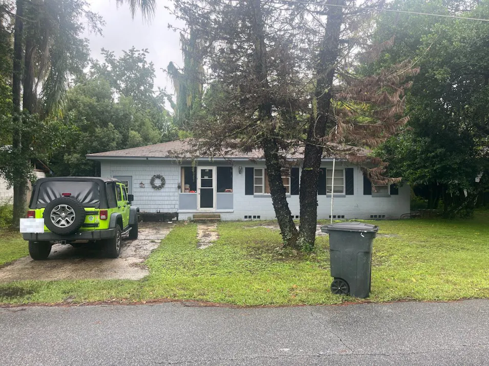 319 W New York Ave Lake Helen, FL 32744, Volusia County