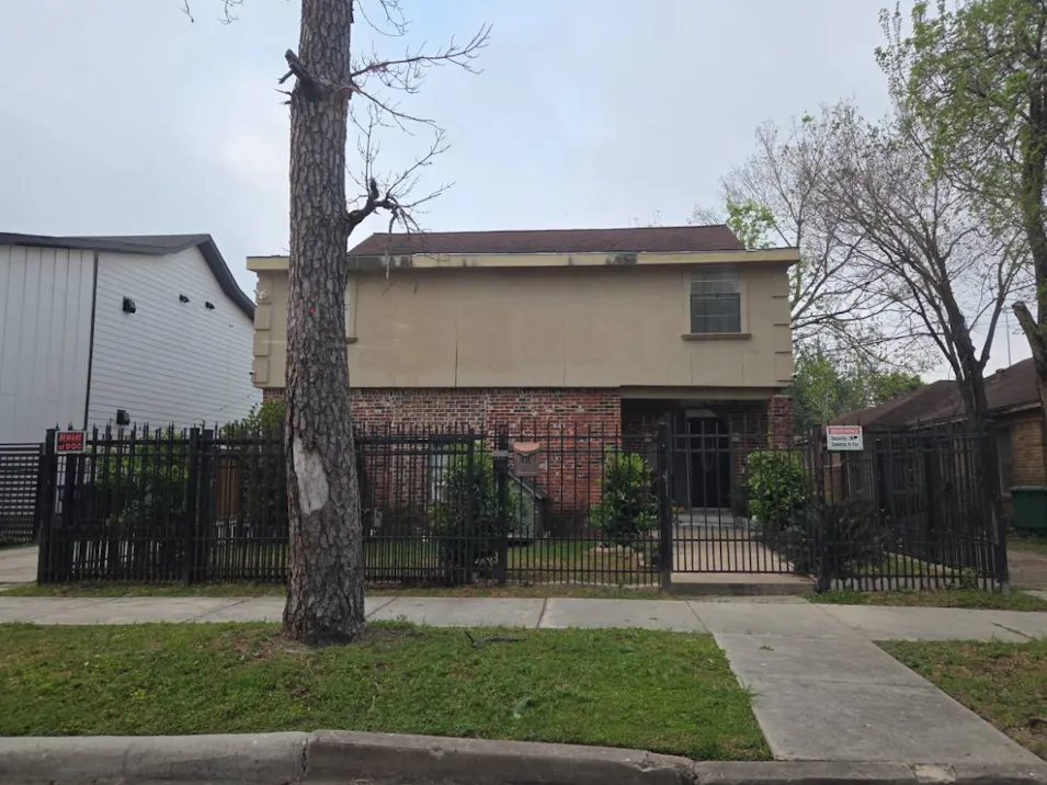 1428 Scharpe St Houston, TX 77023, Harris County