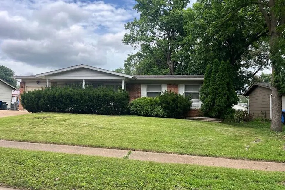 1375 Flamingo Dr Florissant, MO 63031, St. Louis County