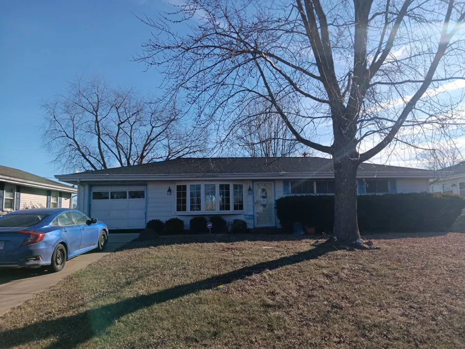 2520 North Victoria Avenue Peoria, IL 61604, Peoria County