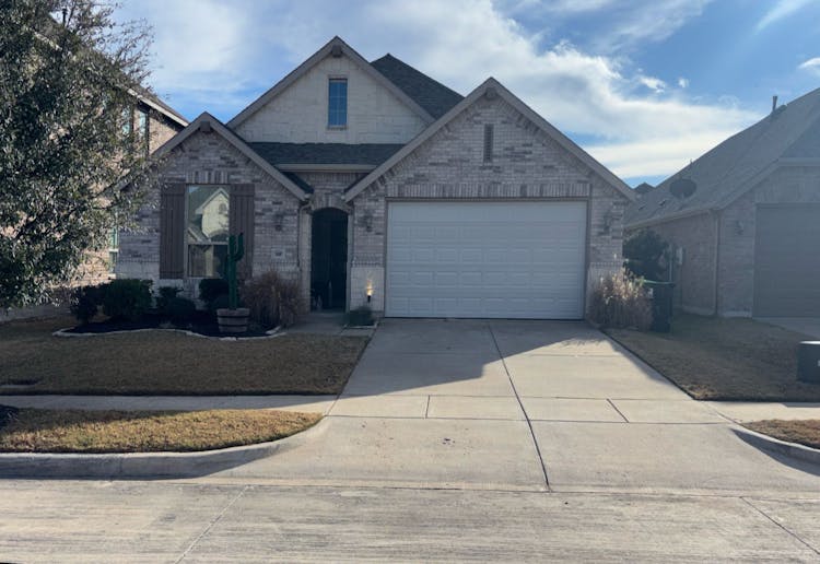 1800 Outpost Creek Lane Aubrey, TX 76227, Denton County