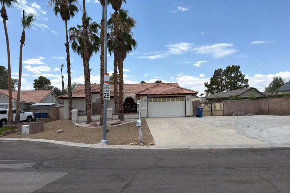3089 Palmdesert Way Las Vegas, NV 89120, Clark County