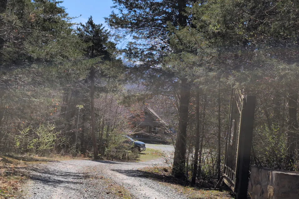 1942 Tree Tops Ln Seymour, TN 37865, Blount County