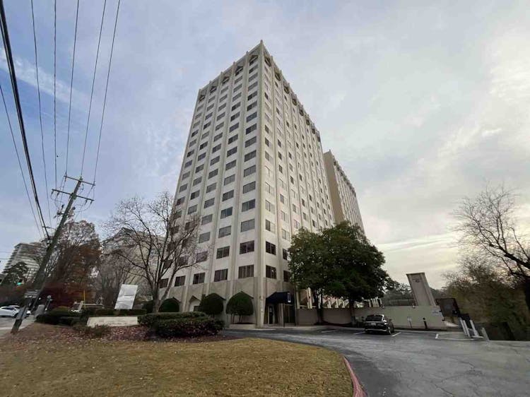 2479 Peachtree Rd NE Atlanta, GA 30305, Fulton County
