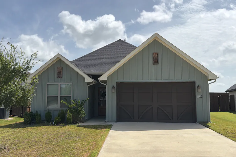 905 Rodgers Godley, TX 76044, Johnson County