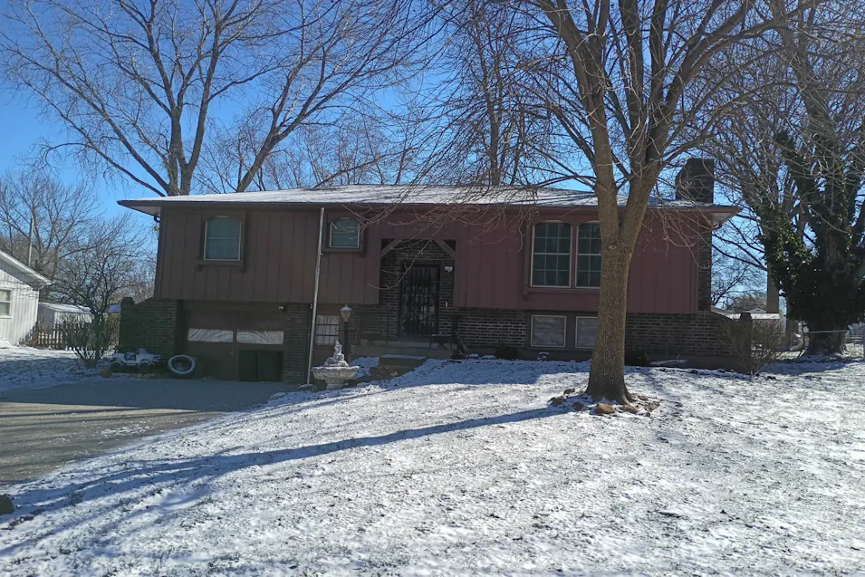 1403 Ridgeway Dr Richmond, MO 64085, Ray County