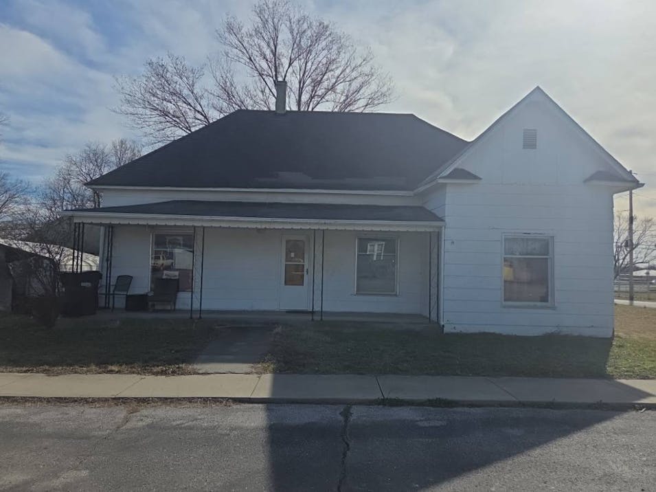 118 W Main St Wheaton, MO 64874, Barry County