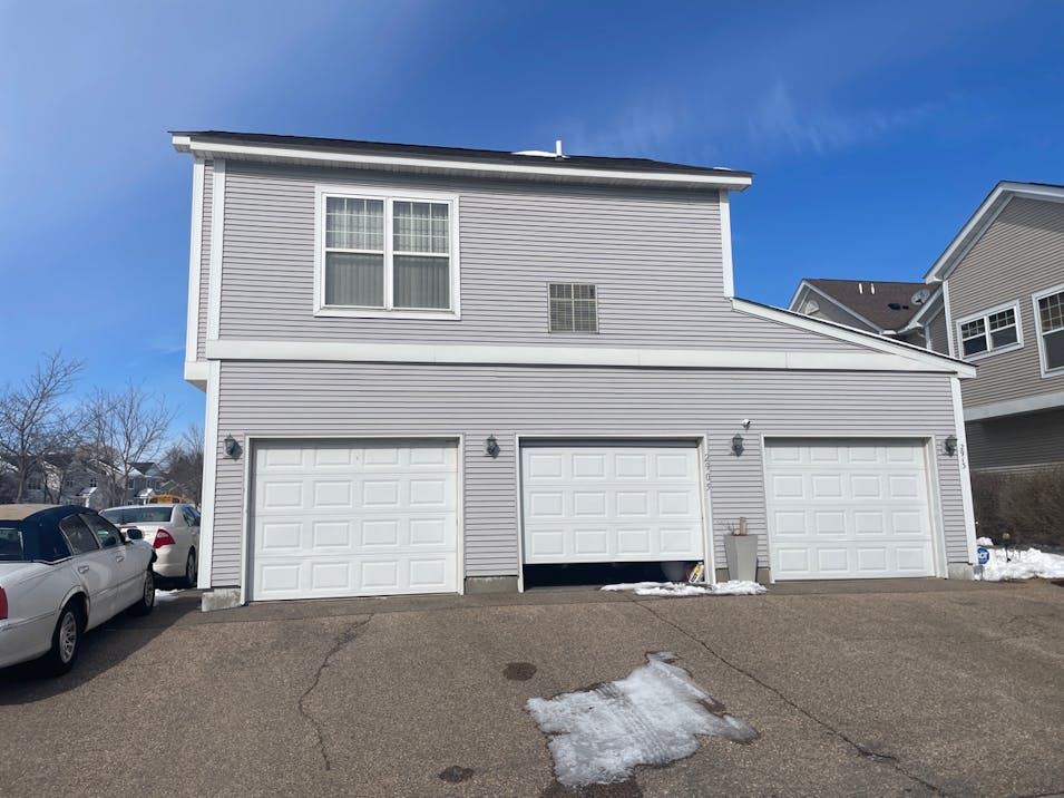 2905 Hemingway Drive Chaska, MN 55318, Carver County