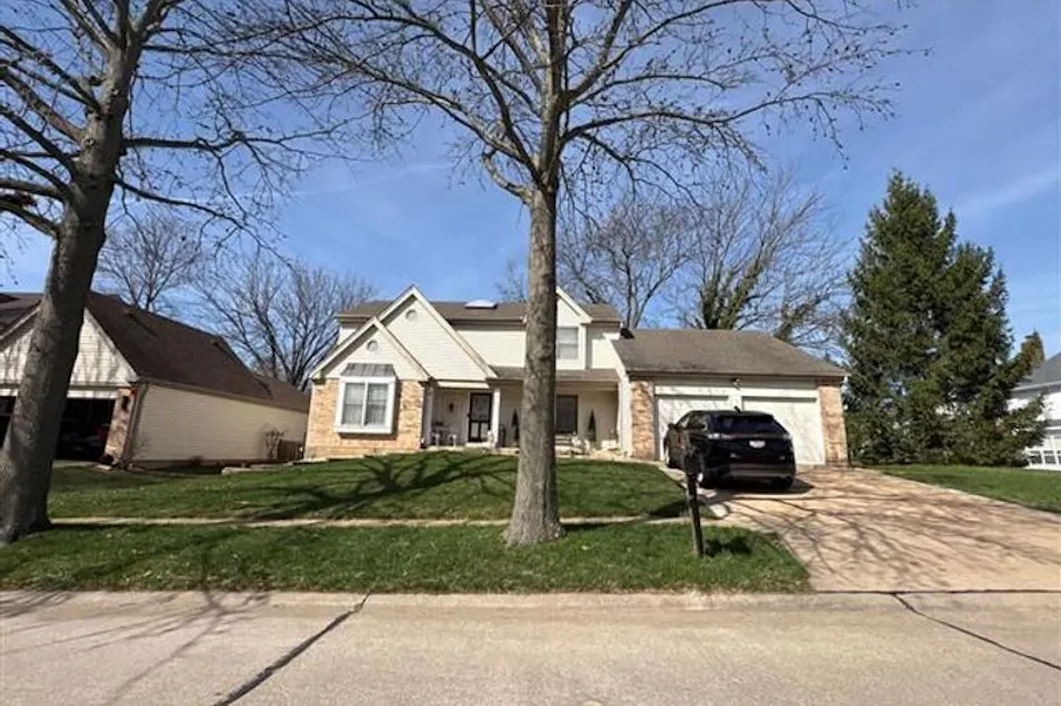 6743 Rougemount Branch Dr. Saint Louis, MO 63129, Saint Louis County