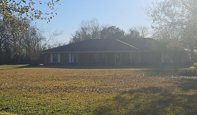 5819 Cara Rd New Iberia, LA 70560, Iberia County