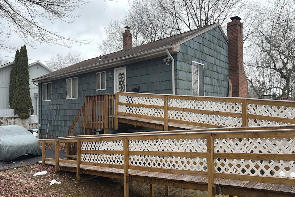 105 Overlook Ave Bridgeport, CT 06606, Fairfield County