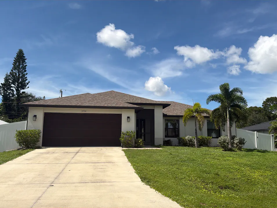 3734 SE 3rd Pl Cape Coral, FL 33904, Lee County