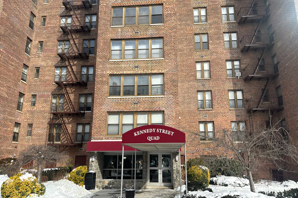209-39 23rd Avenue Apt 4k Bayside, NY 11360, Queens County