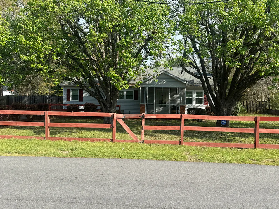 401 E Howard St Wrens, GA 30833-1418, Jefferson County