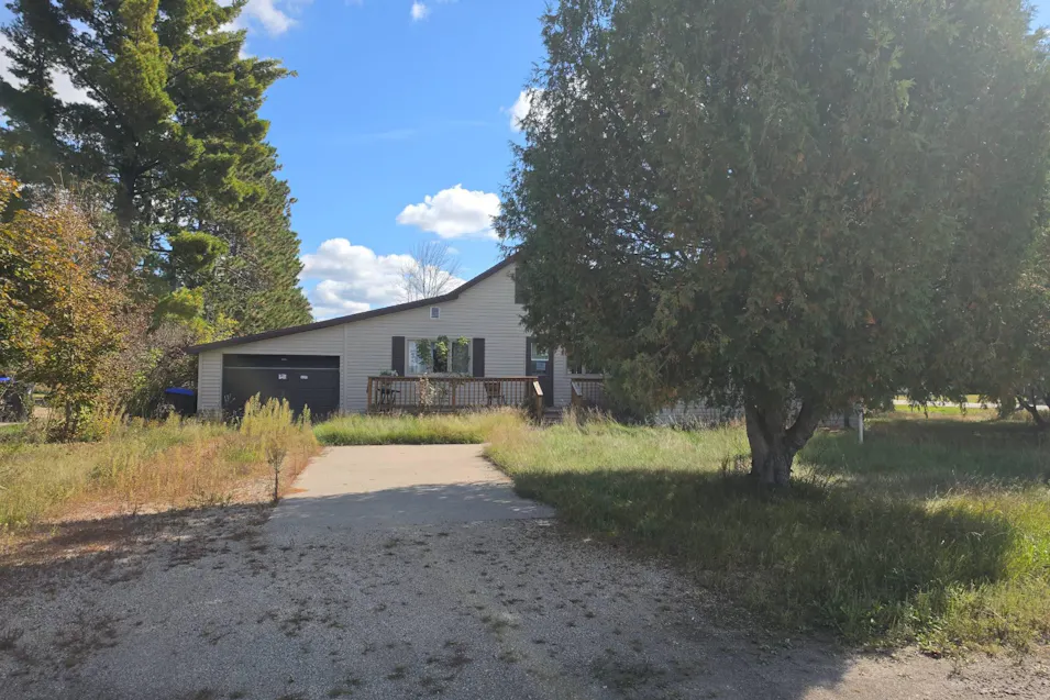 102 Cedar St Wausaukee, WI 54177, Marinette County