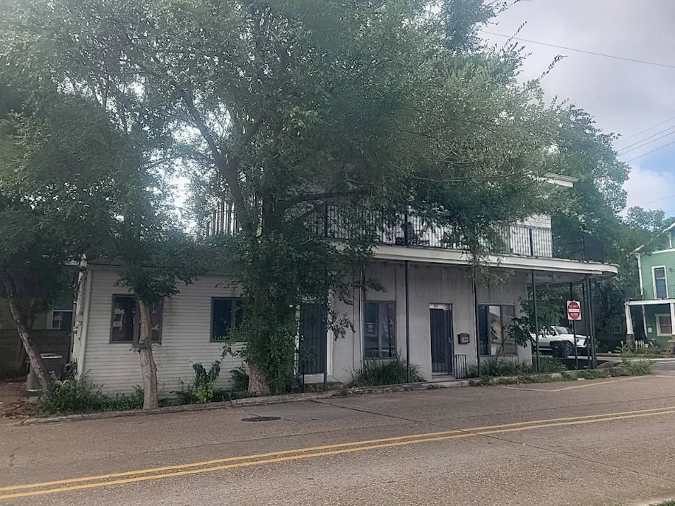 900 Moss St New Orleans, LA 70119, Orleans County
