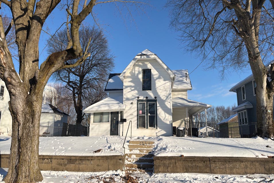 1254 E Washington St Frankfort, IN 460412156, Clinton County