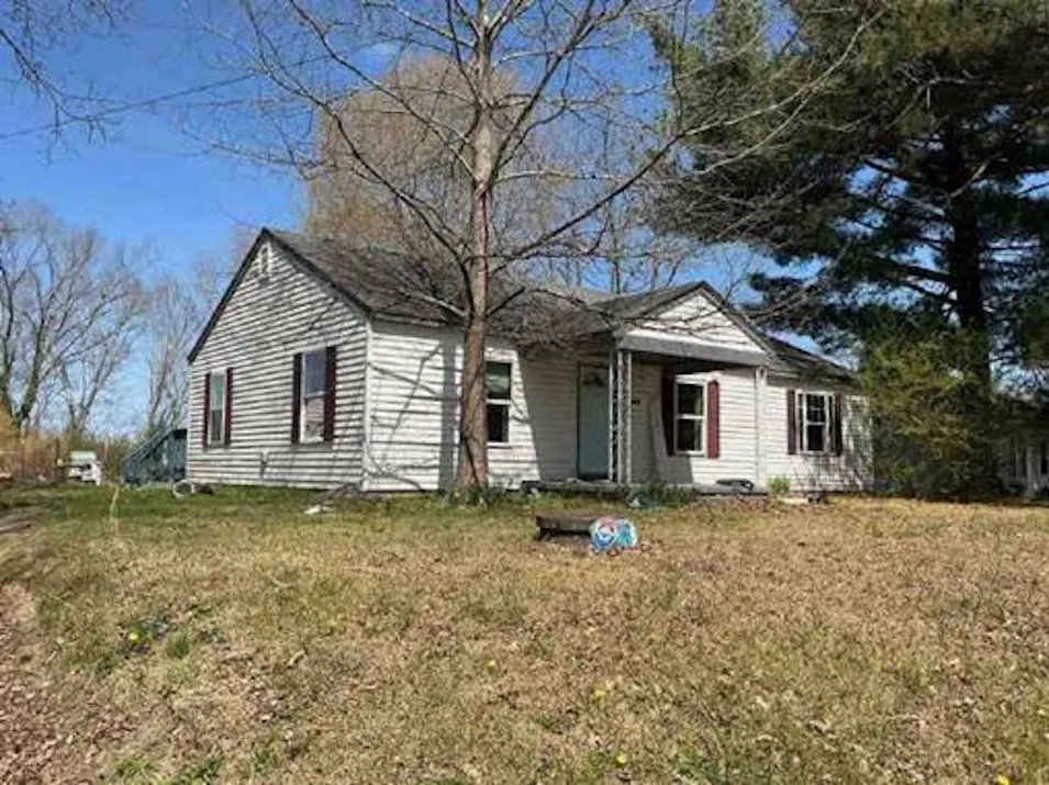 12017 Old Belfield Rd Capron, VA 23829, Southampton County
