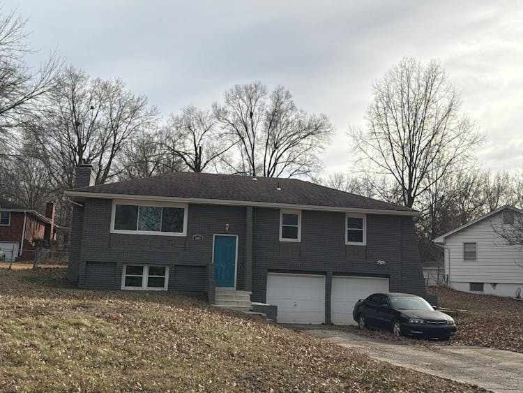 908 SW 14th Ter Blue Springs, MO 64015, Jackson County