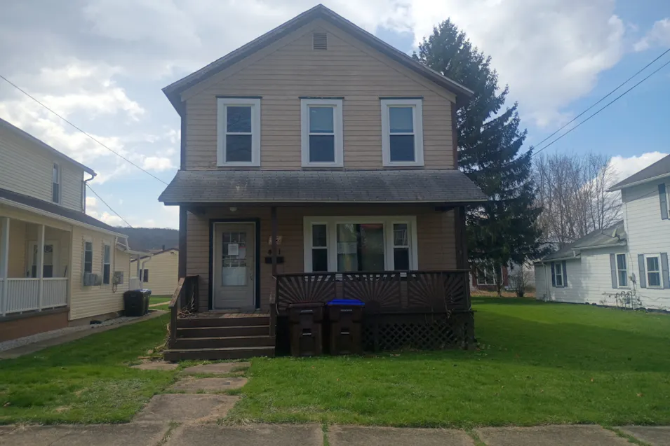 431 S Drake St Titusville, PA 16354, Crawford County
