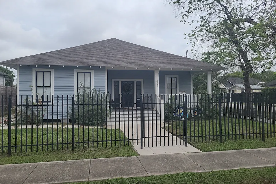 1221 Lee St Houston, TX 77009, Harris County