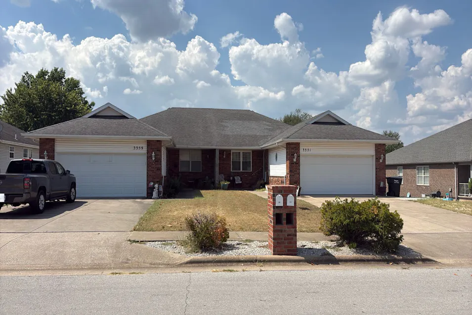 3359 S Parkmont Ct Springfield, MO 65807, Greene County