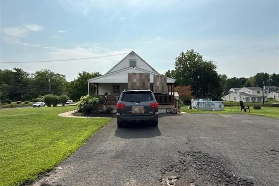 552 W Bristol Rd Warminster, PA 18974, Bucks County