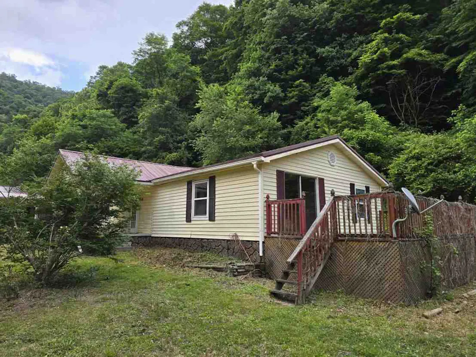 10 Deskins Ridge Road Raysal, WV 24879, McDowell County