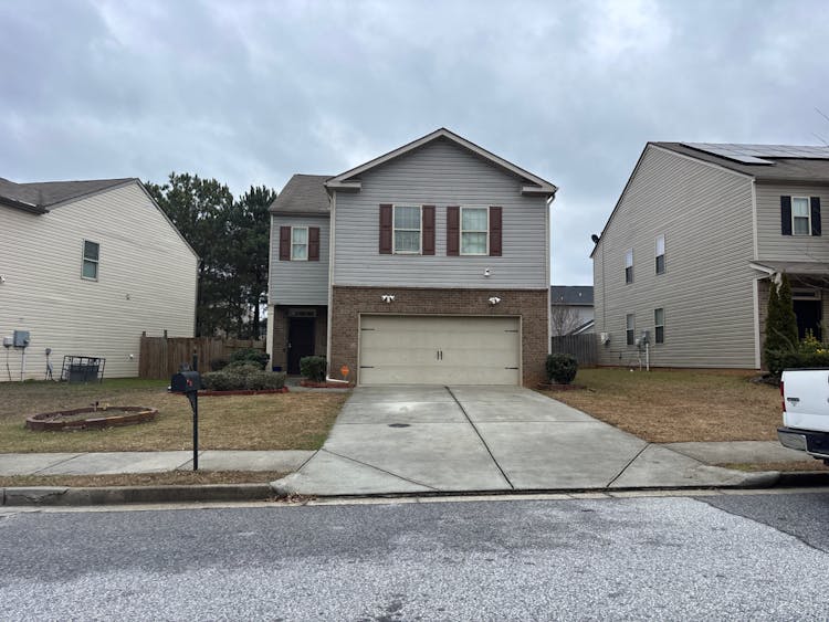 2913 South Hills Riverdale, GA 30296, Fulton County