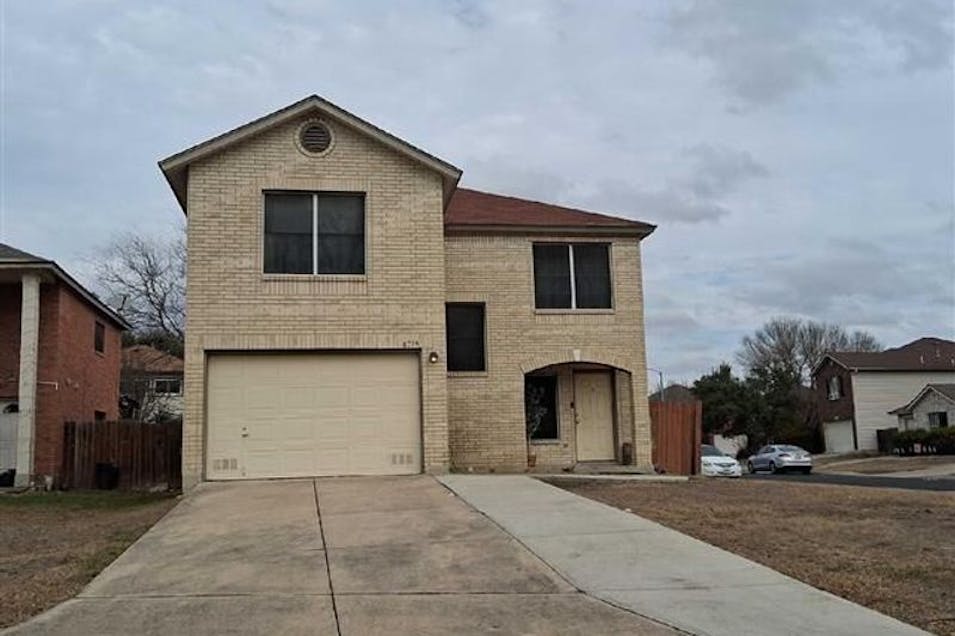 8719 Trace Crk Converse, TX 78109, Bexar County