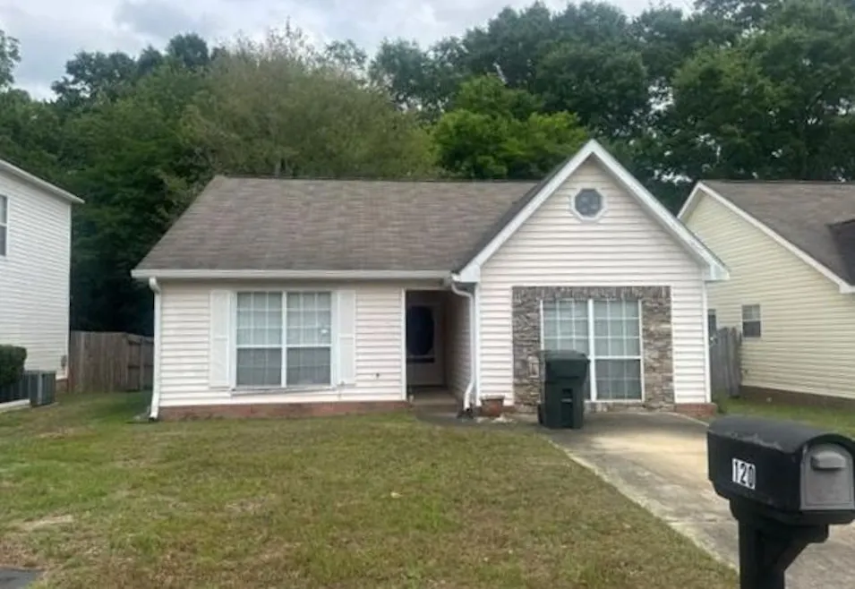 120 Radford Cir Dothan, AL 36301, Houston County
