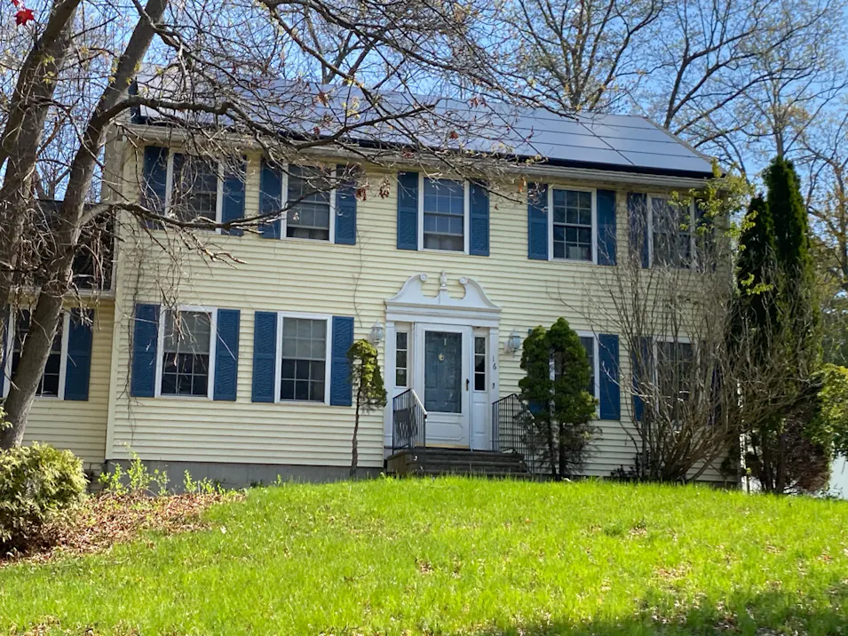 16 Horseshoe Lane Clinton, MA 01510, Worcester County
