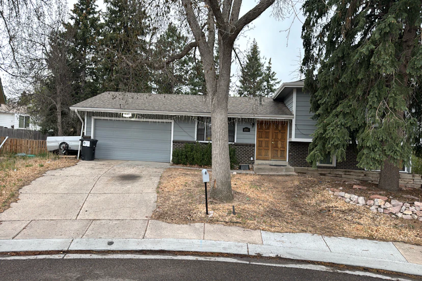 4595 N Enchanted Cir