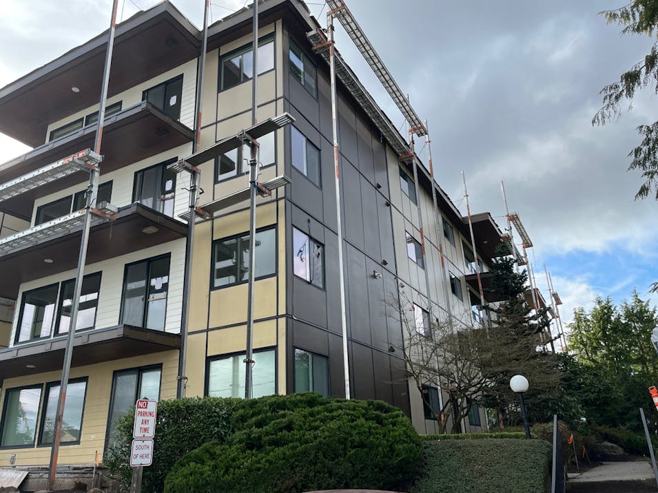 8501 12th Ave NW Apt 402 Seattle, WA 98117, King County