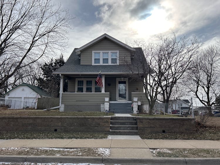 3815 S St Omaha, NE 68107, Douglas County