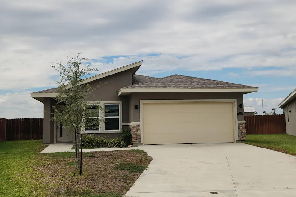 710 S Paseo Del Rey Mission, TX 78572, Hidalgo County