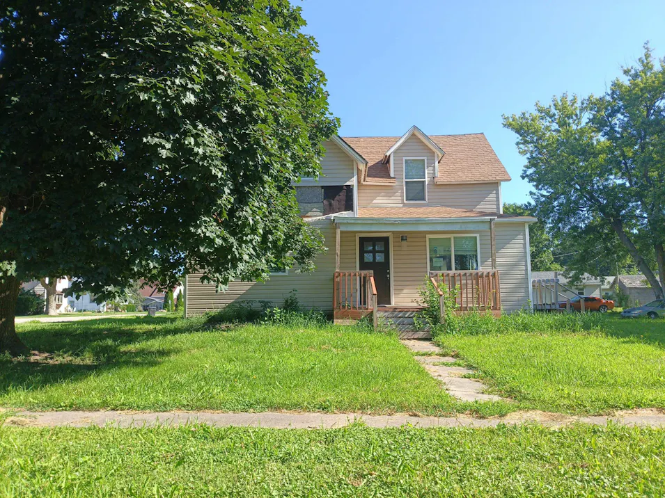 108 3rd Ave NW Dayton, IA 50530, Webster County