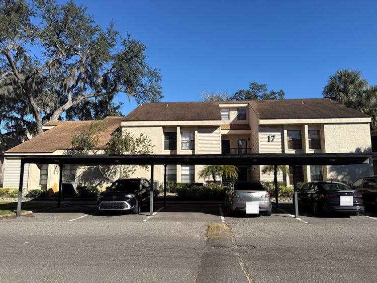 7893 Niagara Ave Tampa, FL 33617, Hillsborough County