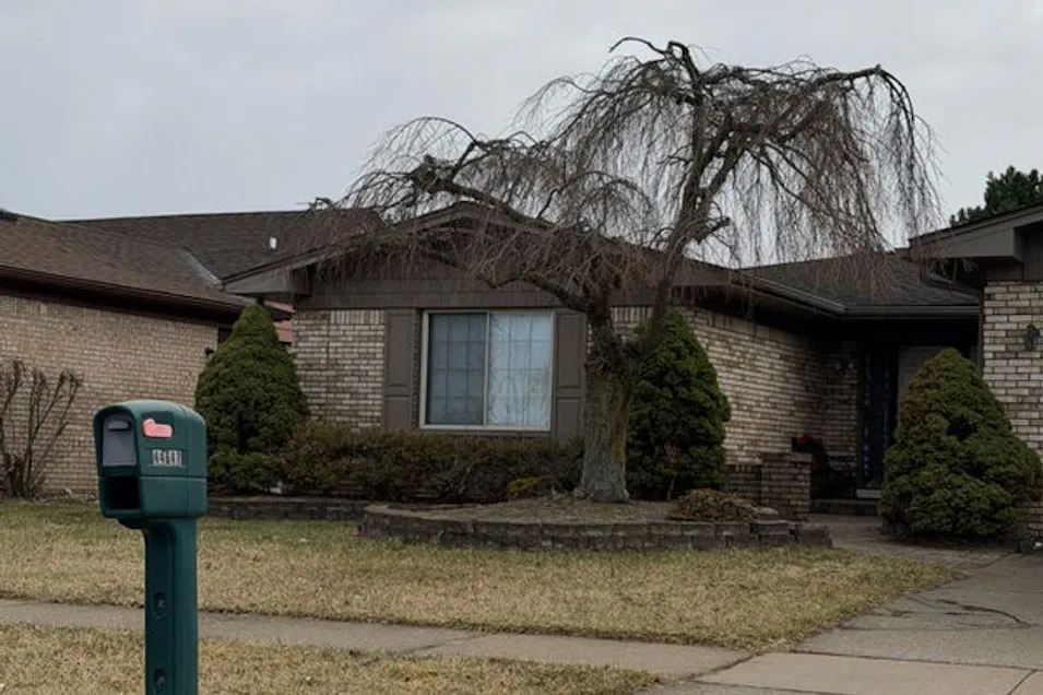 44647 Windmill Dr Canton, MI 48187, Wayne County