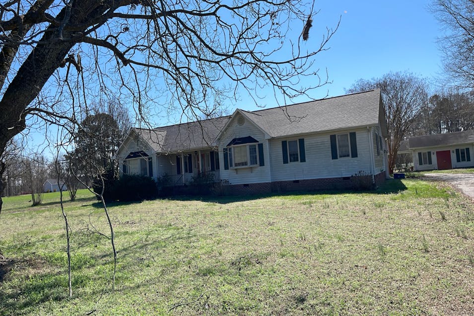 7248 Southampton Pkwy Drewryville, VA 23844, Southampton County