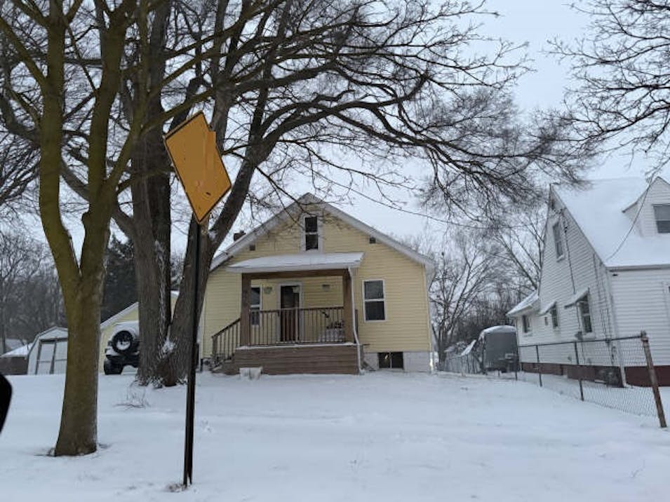 929 Addison St Adrian, MI 49221, Lenawee County