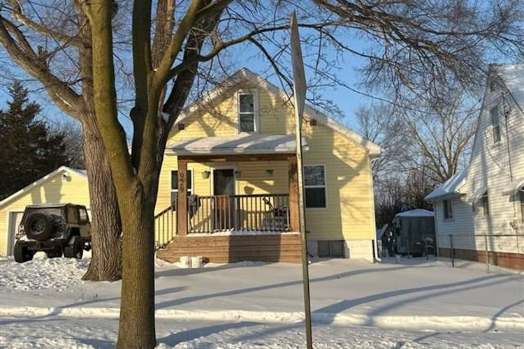 929 Addison St Adrian, MI 49221, Lenawee County