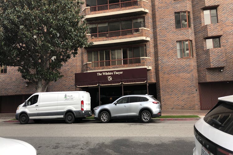 10550 Wilshire Blvd #302 Los Angeles, CA 90024, Los Angeles County